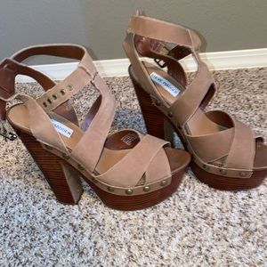 Steve Madden Seerius Platform Heels